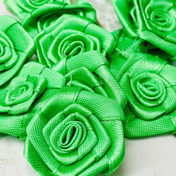 flor Rococo de cinta 35mm verde 17264