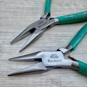 PINZA PLANA PUNTA FINA LISA 18492