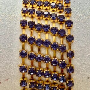 Tira de strass lila oscuro 17741-46