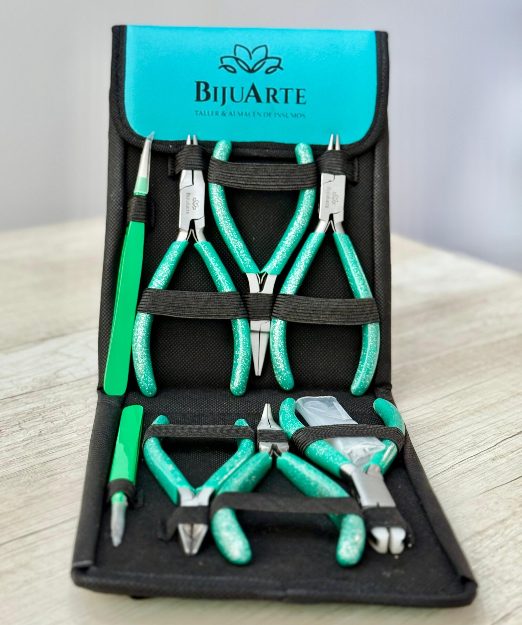 KIT 8 HERRAMIENTAS BIJOU 17219