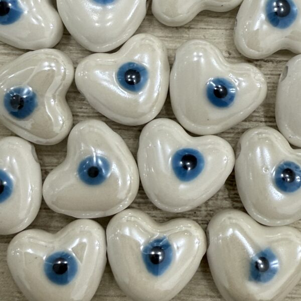 Corazón Cerámica blanco con ojo turco  18946 - Imagen 2