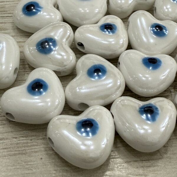 Corazón Cerámica blanco con ojo turco  18946