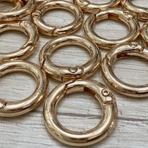 Mosquetón redondo 20mm Dorado 19811